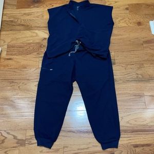 Figs L Top, XL Jogger Pant Scrubs